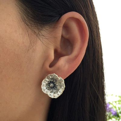 ARETES AMAPOLA CH.｜ポピーの花のピアス（シルバー）