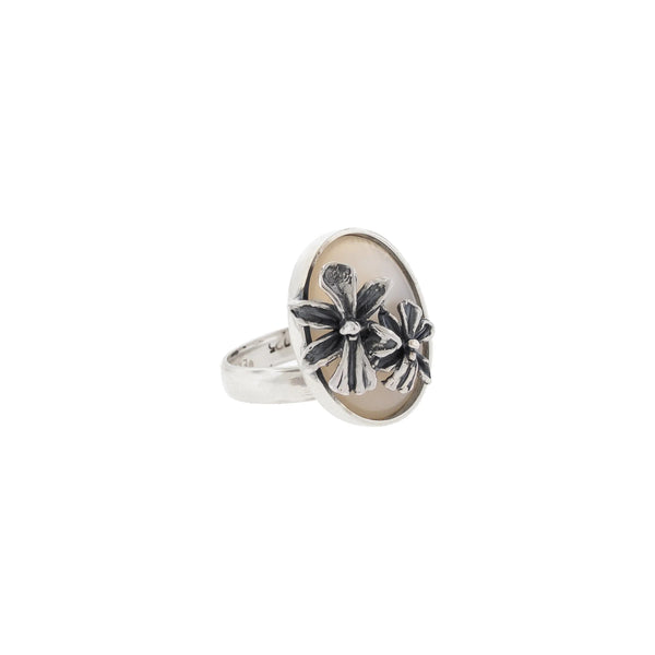 Anillo Venus serena｜蘭の花とミルキークオーツのリング（シルバー・クオーツ・天然石）