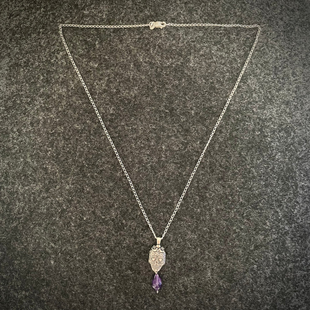 期間限定お買い得商品 |  通販 Collar Amatista｜スカルの con Corazón Ojos Calavera アクセサリー