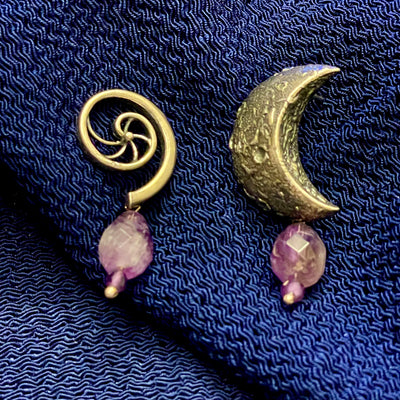 Aretes Espiral Mediano Y Luna｜三日月＆渦巻きのアシンメトリーピアス（シルバー・アメジスト・天然石）