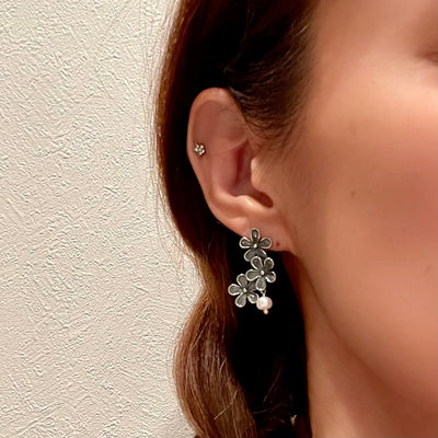 ARETES 3FLOR SENCILLA｜花のピアス（シルバー・パール・天然石）