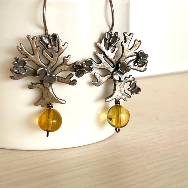 Aretes Árbol de Ámbar｜木と蝶のピアス（シルバー・アンバー・天然石）